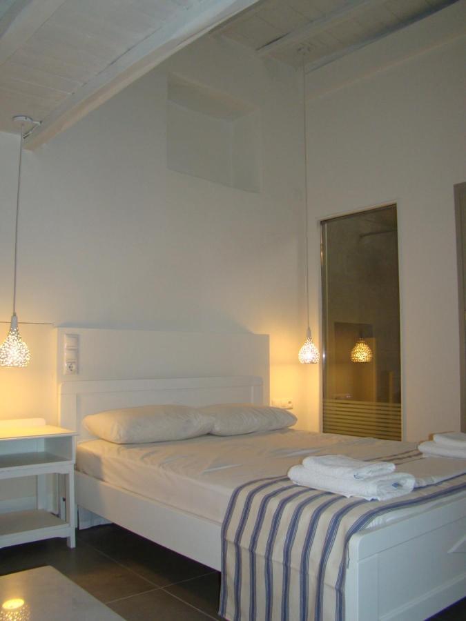 Efi'S Apartments Plaka  Экстерьер фото