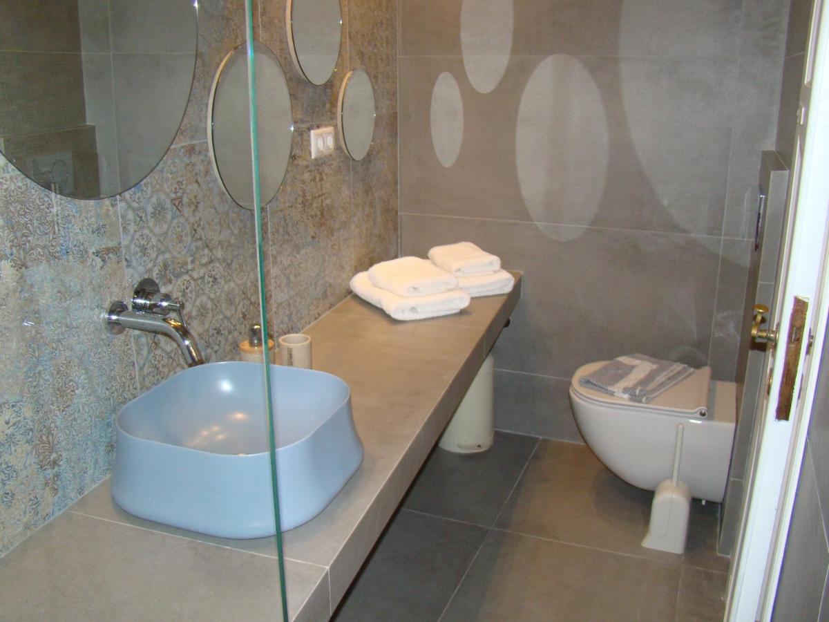 Efi'S Apartments Plaka  Экстерьер фото