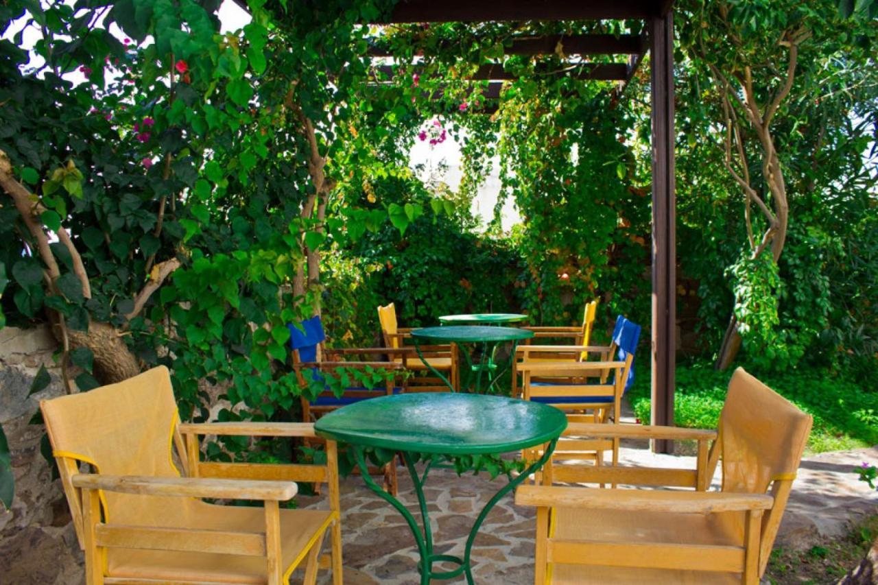 Efi'S Apartments Plaka  Экстерьер фото